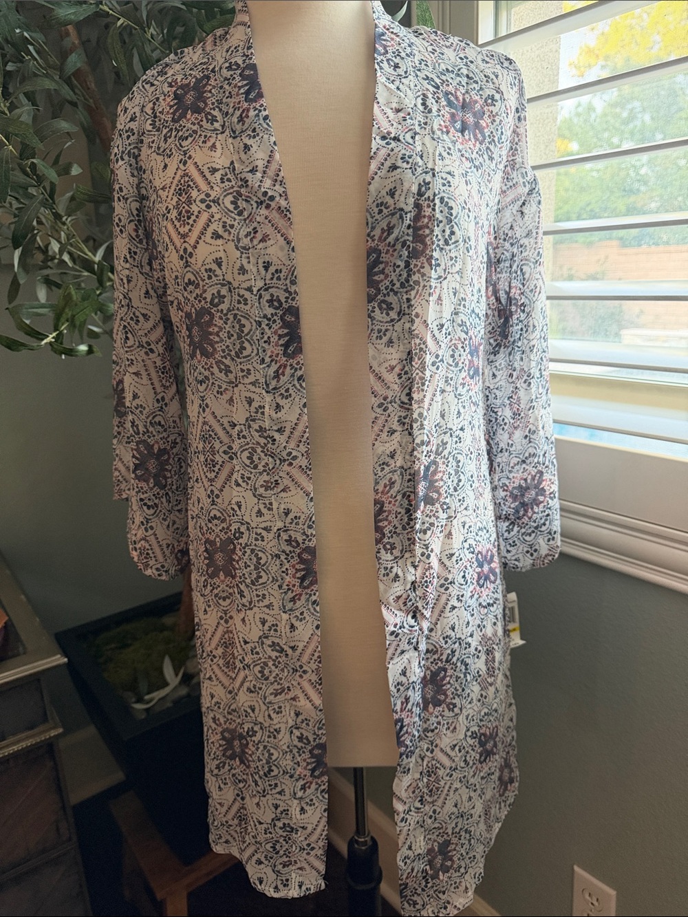 Lightweight Open Front Printed Duster - Blue & Cream Floral